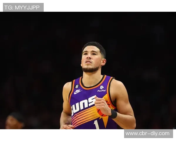 布克高效表现16投10中罚球全中独得31分助球队争胜