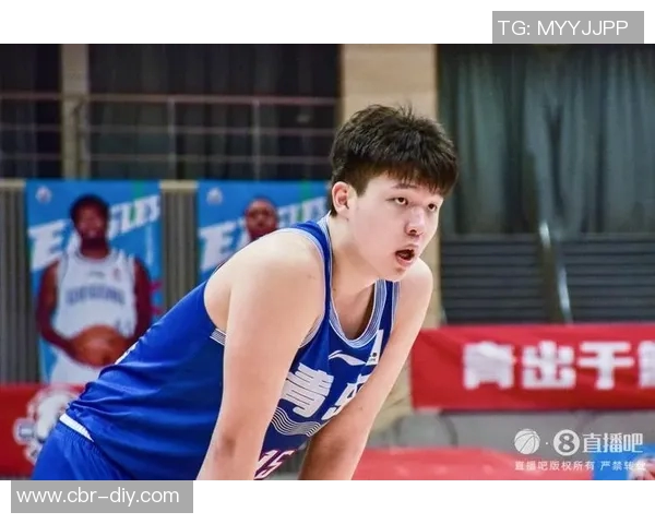 张卫平谈胖与瘦杨瀚森的成长之路与扎实基础分析 张卫平谈胖与瘦杨瀚森的成长之路与扎实基础分析