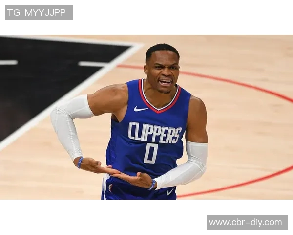 布克谈威少新球队机会表示意外并对其深表尊重 布克谈威少新球队机会表示意外并对其深表尊重