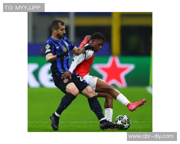 国米官方宣布姆希塔良左大腿半腱肌受伤预计缺阵一个月