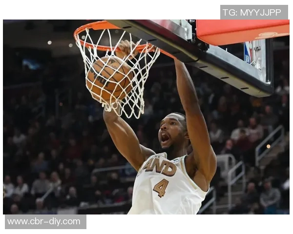 莫布里表现出色却难救主15投8中斩获21分11篮板5助攻三分球精准罚球失准 莫布里表现出色却难救主15投8中斩获21分11篮板5助攻三分球精准罚球失准