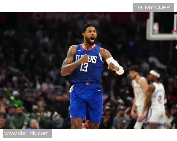 攻防兼备的保罗乔治半场表现出色贡献12分2板2助3断1帽 攻防兼备的保罗乔治半场表现出色贡献12分2板2助3断1帽