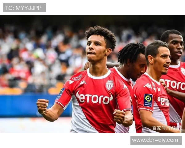 法甲精彩对决摩纳哥迎战大巴黎马赛主场力争全取三分 法甲精彩对决摩纳哥迎战大巴黎马赛主场力争全取三分