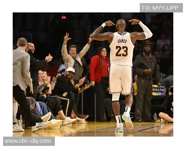 詹姆斯回顾年轻理想与现实差距现阶段无法接受家庭主妇角色 詹姆斯回顾年轻理想与现实差距现阶段无法接受家庭主妇角色