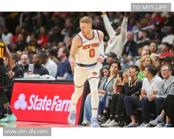 迪文岑佐全场表现出色15投7中三分球命中率高达45贡献21分助力球队胜利 迪文岑佐全场表现出色15投7中三分球命中率高达45贡献21分助力球队胜利