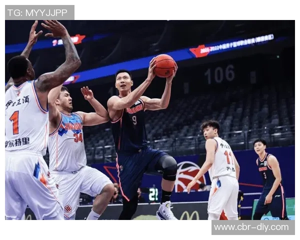 马祖拉称赞沃尔什在防守与进攻中多样贡献展现出色拼劲