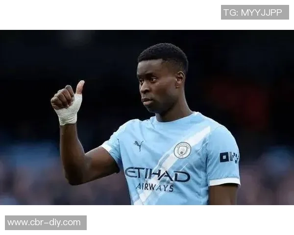 曼城中卫危机加剧仅剩阿克胡桑诺夫召回小将并有意引进格伊